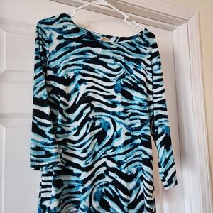 Ladies Blue and Black Zebra Print Top. 3/4 Sleeves